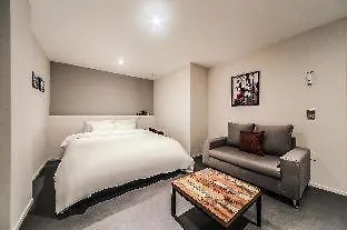 בוסאן Hotel Maison
