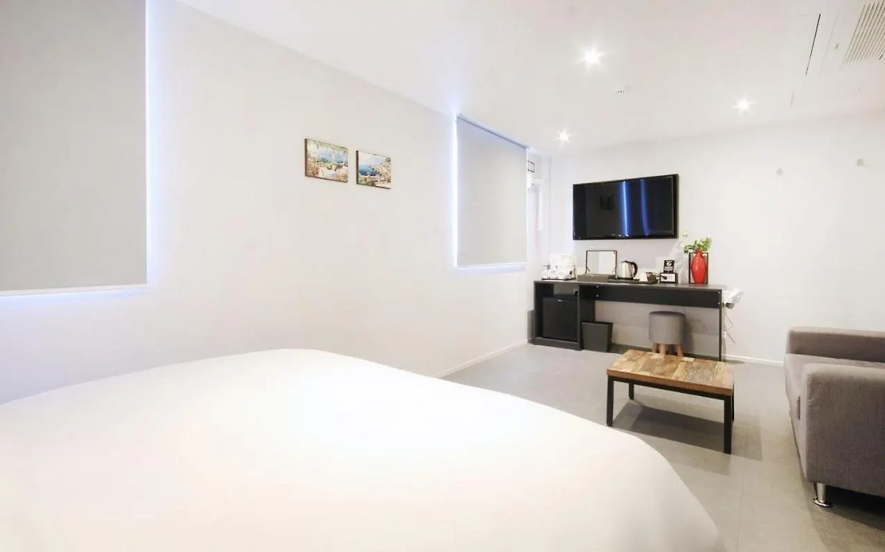 בוסאן Hotel Maison